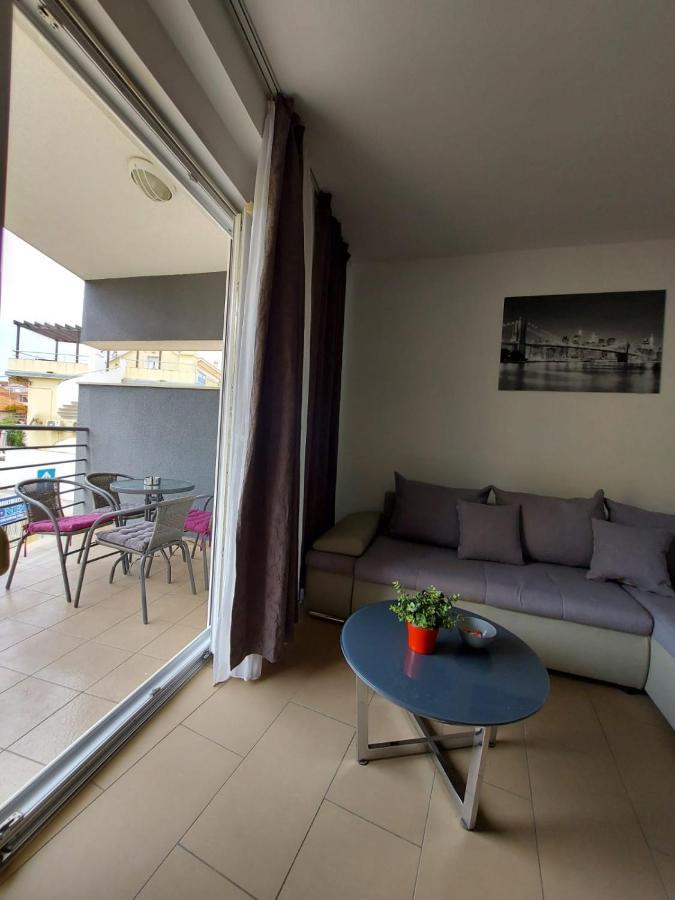 Luciano Apartment Zara Esterno foto